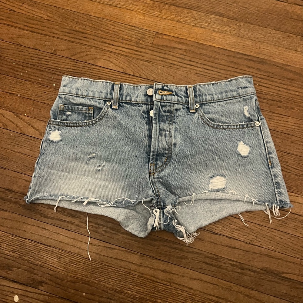 Women’s Denim Shorts - 27